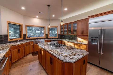 Kitchen - 3237 NW Kidd Pl, Bend, OR 97703 photo 1 of 2