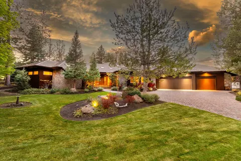 3237 NW Kidd Pl, Bend, OR 97703