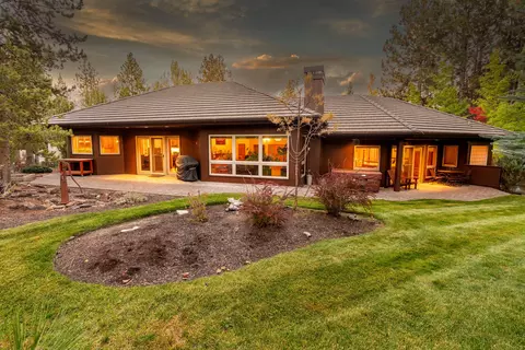Exterior - 3237 NW Kidd Pl, Bend, OR 97703 photo 6 of 11