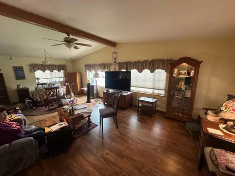 555 Freeman Rd UNIT 85, Central Point, OR 97502 photo 2