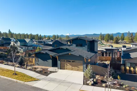 62667 NW Ember Pl, Bend, OR 97703