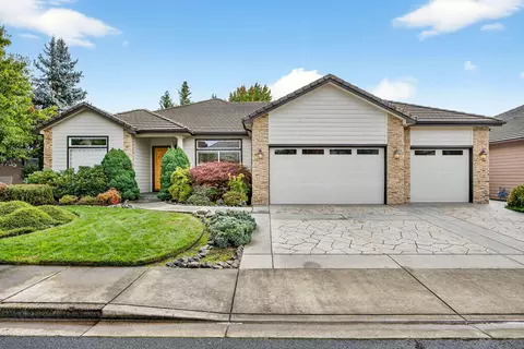220 Pine Lake Dr, Eagle Point, OR 97524 photo 3