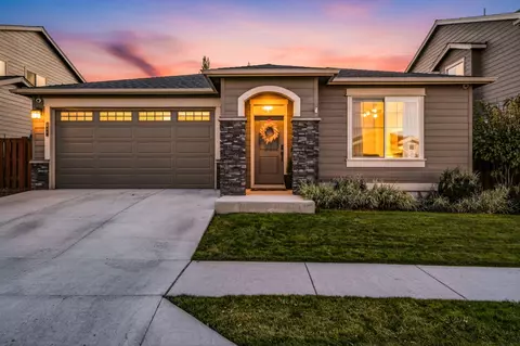 972 NE Steins Pillar Dr, Prineville, OR 97754