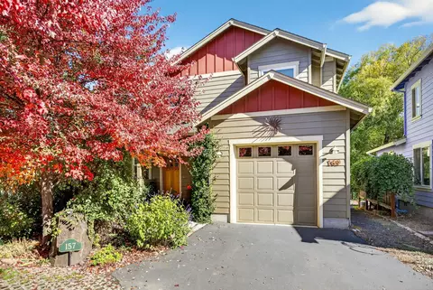 169 Wagner Butte Ave, Talent, OR 97540