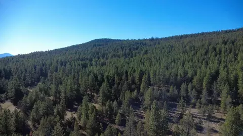 000 Kna Picard Old State Hwy Rd, Dorris, CA 96023