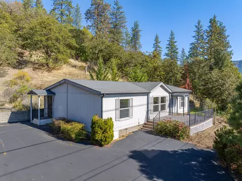 7820 N Applegate Rd, Grants Pass, OR 97527