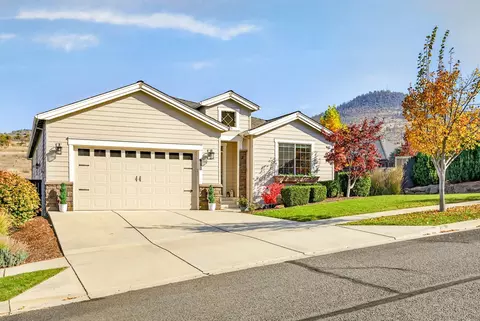 1604 Palermo St, Medford, OR 97504