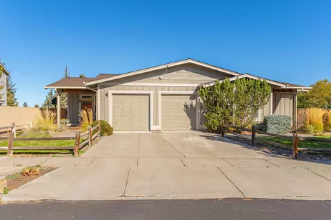822 NE Hidden Valley Dr, Bend, OR 97701