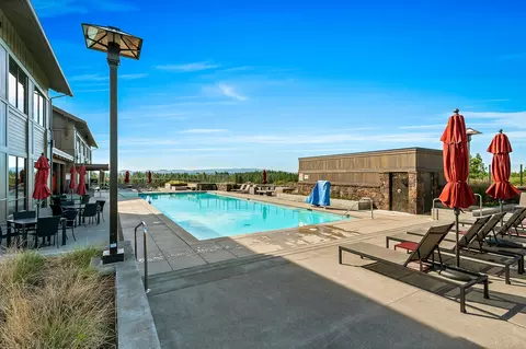 Exterior - 19110 Gateway Loop, Bend, OR 97702 photo 11 of 11