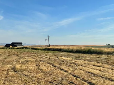 scenic loop #10300, Culver, OR 97734