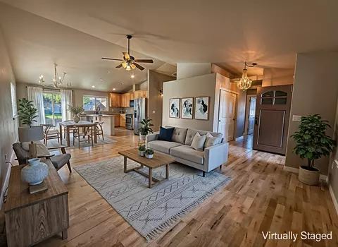 507 Sienna Hills Dr, Eagle Point, OR 97524