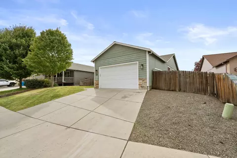 507 Sienna Hills Dr, Eagle Point, OR 97524 photo 2