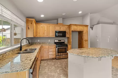 507 Sienna Hills Dr, Eagle Point, OR 97524 photo 10