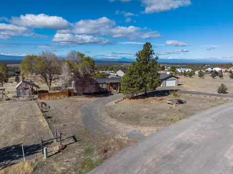 14387 SW Juniper Dr, Powell Butte, OR 97753