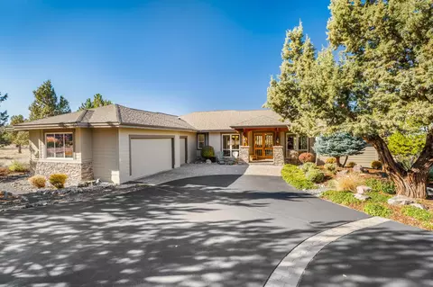 1241 Trail Creek Dr, Redmond, OR 97756