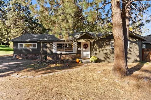 845 NE 8th St, Bend, OR 97701