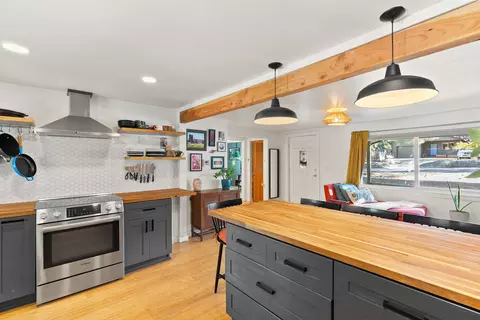 Kitchen - 845 NE 8th St, Bend, OR 97701 photo 3 of 7