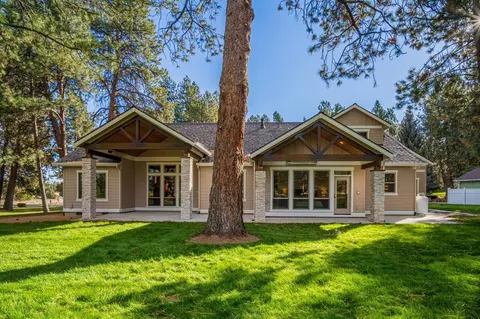 61039 High Lead Dr, Bend, OR 97702