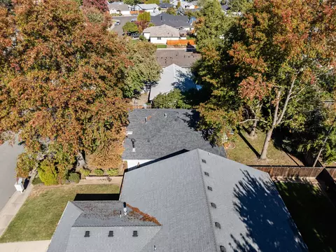 View/Area - 1132 Hampton Dr, Central Point, OR 97502 photo 2 of 12
