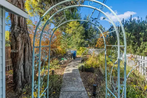 3280 NE Jonahs Ct, Bend, OR 97701 photo 19
