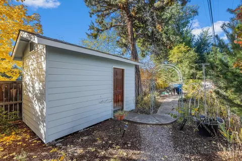 3280 NE Jonahs Ct, Bend, OR 97701 photo 22