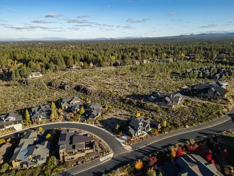61354 Lost Hollow Loop, Bend, OR 97702 photo 14