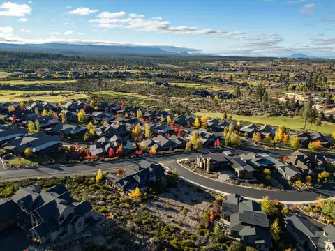 61354 Lost Hollow Loop, Bend, OR 97702 photo 11