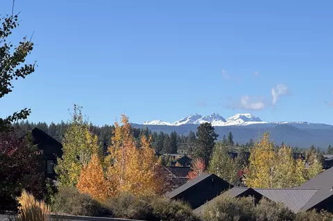 61354 Lost Hollow Loop, Bend, OR 97702 photo 4