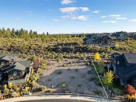 61354 Lost Hollow Loop, Bend, OR 97702 photo 3