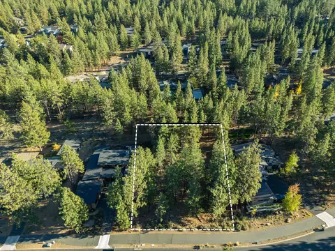 61464 Meeks Trl, Bend, OR 97702