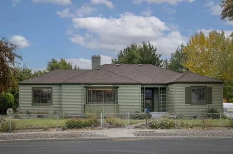 496 SE 2nd St, Prineville, OR 97754