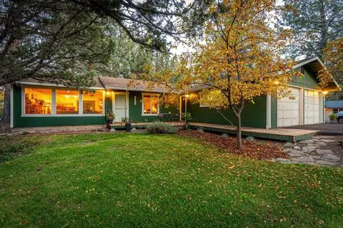 61376 Robin Hood Ln, Bend, OR 97702