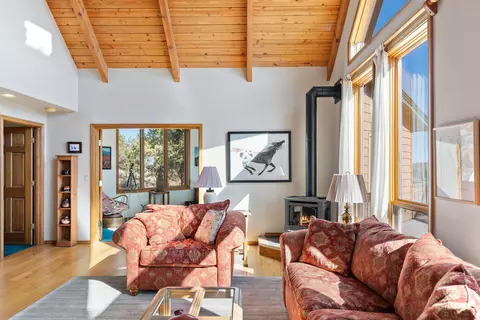 Living - 66001 Waldron Trl, Bend, OR 97703 photo 5 of 8
