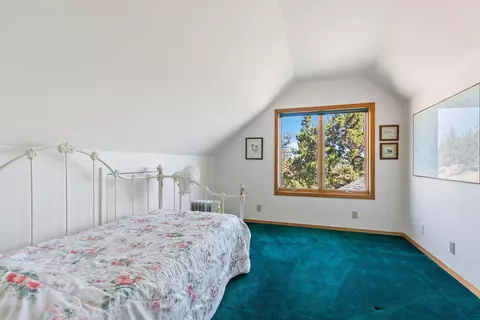 Bedroom - 66001 Waldron Trl, Bend, OR 97703 photo 2 of 5