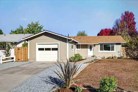 8014 Harlan Dr, White City, OR 97503