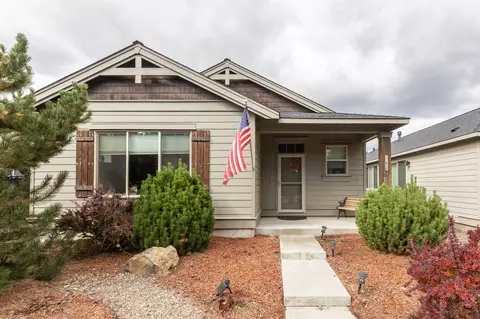 51840 Hollinshead Pl, La Pine, OR 97739