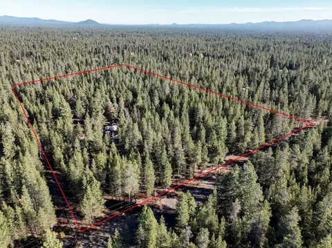 15690 Cornell Dr, La Pine, OR 97739 photo 1