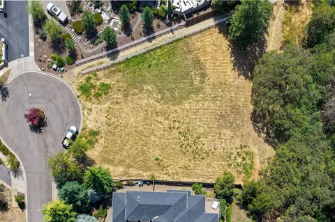 149 Sunnyview Dr, Ashland, OR 97520
