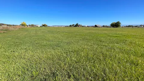 Other - 3373 Scenic Ave, Central Point, OR 97502 photo 34 of 39