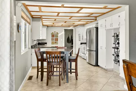 Kitchen - 3373 Scenic Ave, Central Point, OR 97502 photo 1 of 6