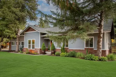 1848 NE 14th St, Bend, OR 97701