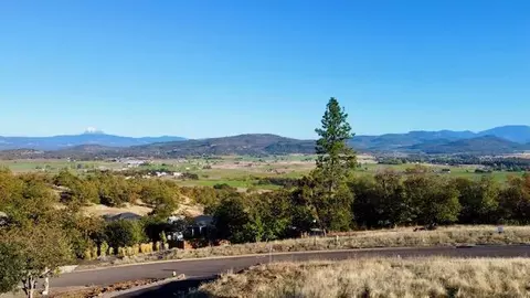 Other - 1214 Overlook Dr, Eagle Point, OR 97524 photo 3 of 4