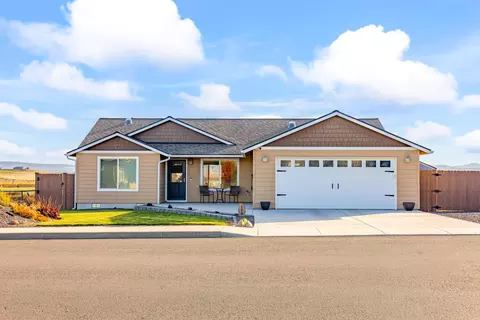180 Bluegrass Dr, Culver, OR 97734