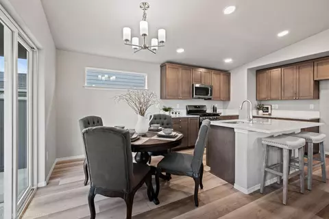 21549 NE Gather Pl, Bend, OR 97701 photo 4