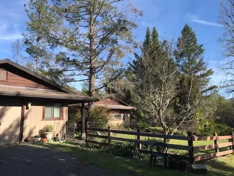 1480 Sykes Creek Rd, Rogue River, OR 97537
