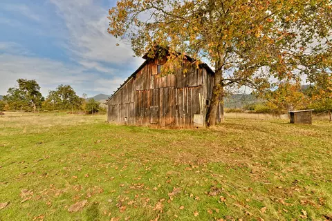 6626 Holland Loop Rd, Cave Junction, OR 97523 photo 7