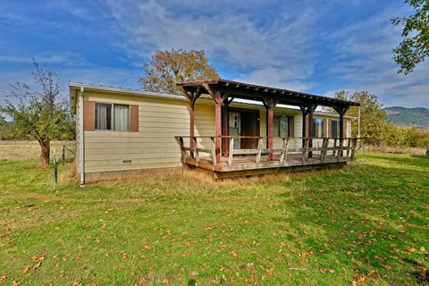 6626 Holland Loop Rd, Cave Junction, OR 97523