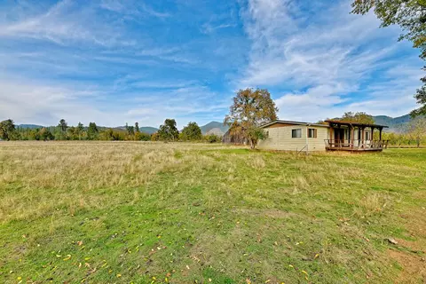 6626 Holland Loop Rd, Cave Junction, OR 97523 photo 13