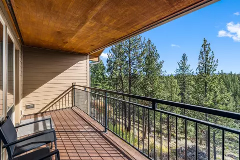 18575 SW Century Dr # 1233/1234, Bend, OR 97702
