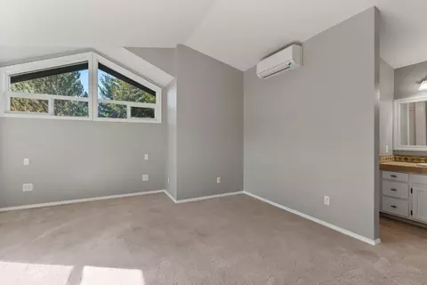 Bedroom - 20886 King David Ave, Bend, OR 97702 photo 1 of 5